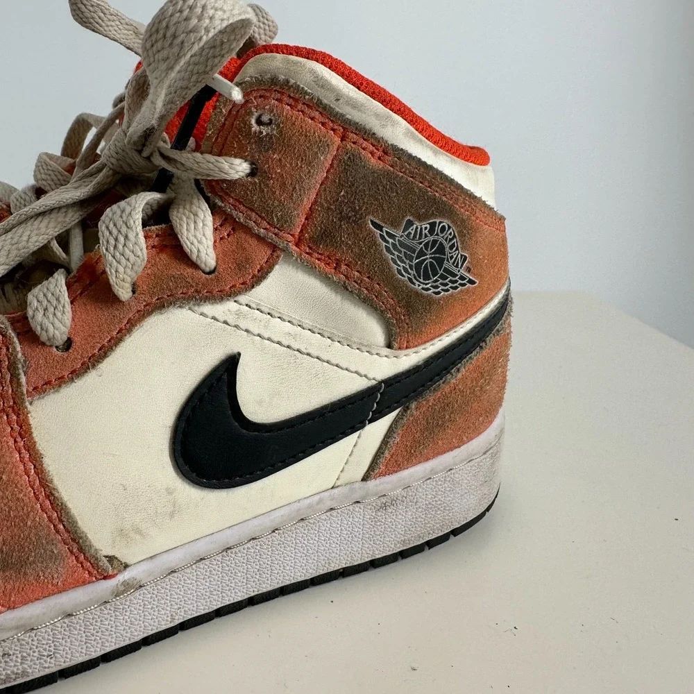 Nike Air Jordan 1 Mid DV-1336-800 Sneakers Retro Shoes Orange‎ White Black SZ 5Y